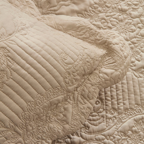 Camille Bettüberwurf-Set Beige 230x240 Cm + 2 (50x70 Cm)