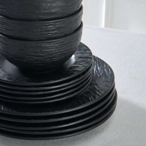 Karaca Solem Embossed 18-teiliges Steinzeug-Tafelservice für 6 Personen, Schwarz