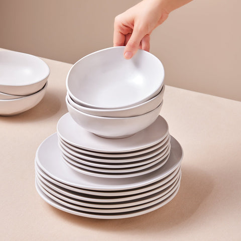 Karaca Scarlet 18-Piece Dinner Set for 6 People