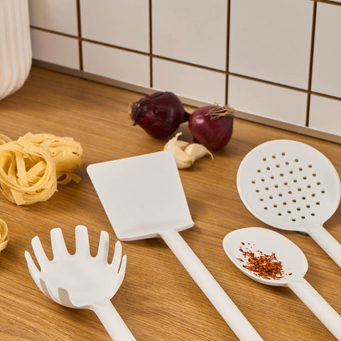 Karaca Simple 5 Parça Beyaz Mutfak Gereçleri Seti

