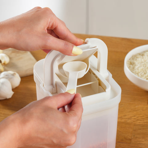 Karaca Spoonsafe Storage Container With Spoon