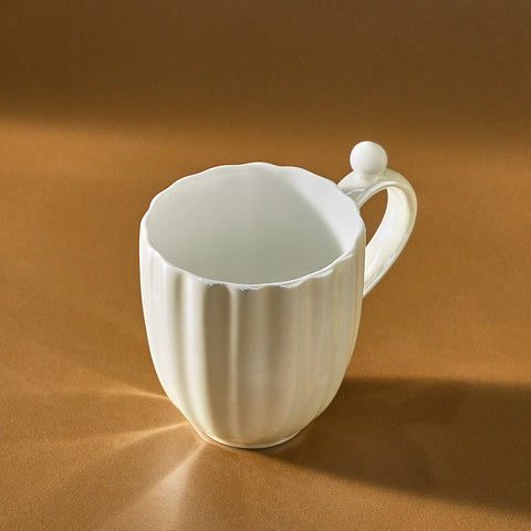 Karaca Shell Lüsterli Beyaz Mug 380ML